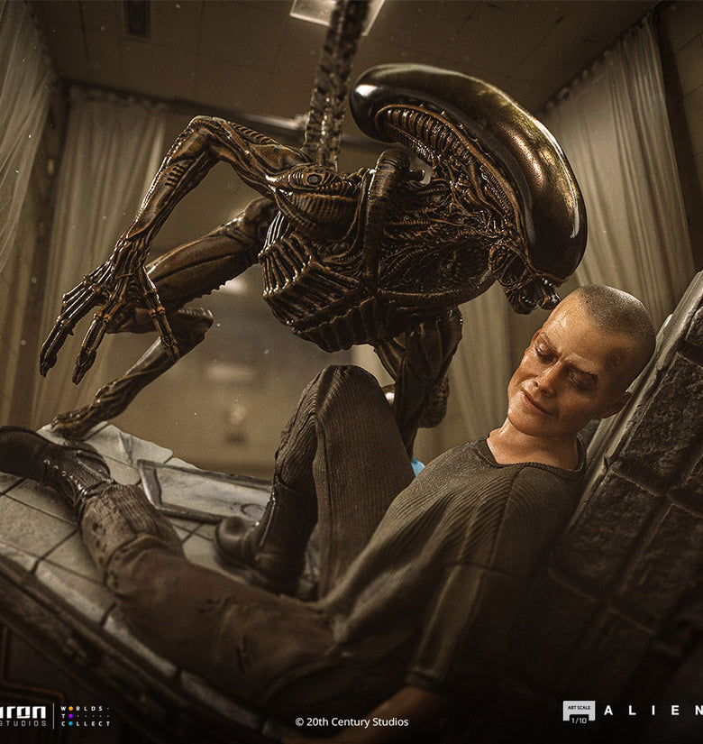 Ellen Ripley and Dog Alien - Alien 3 - Art Scale 1/10 - Iron Studios