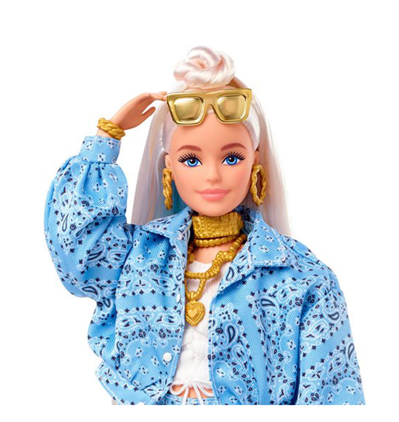 Barbie azul store